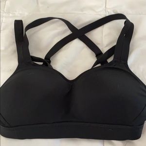 Black sports bra